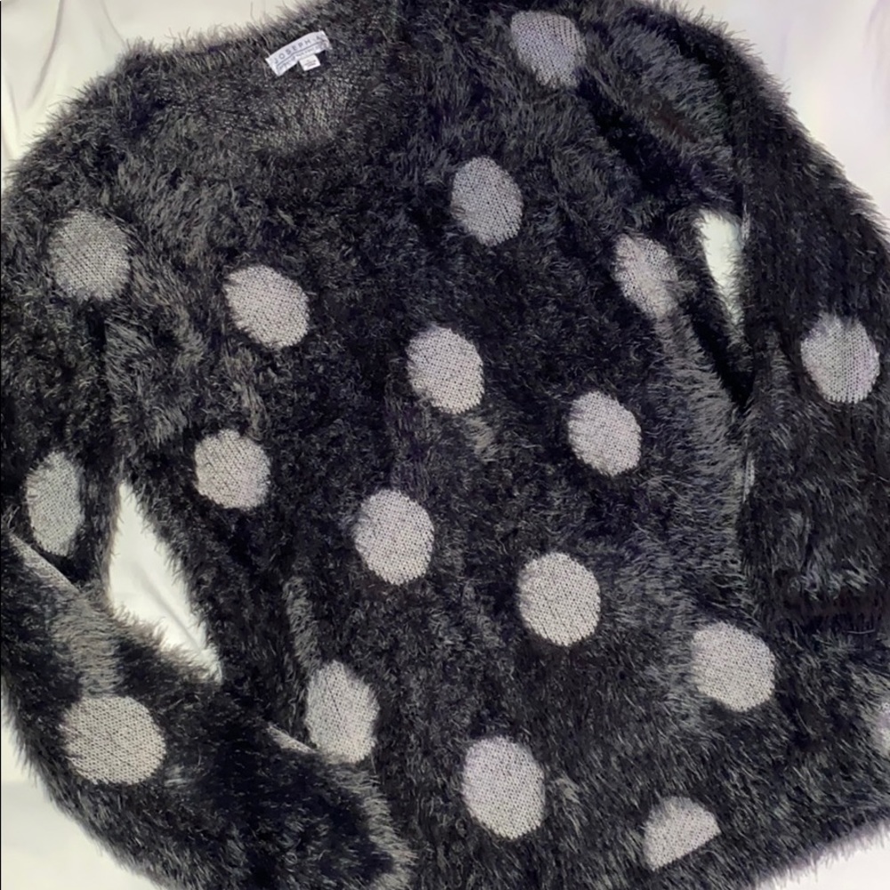 INCREDIBLY SOFT Polkadot Sweater